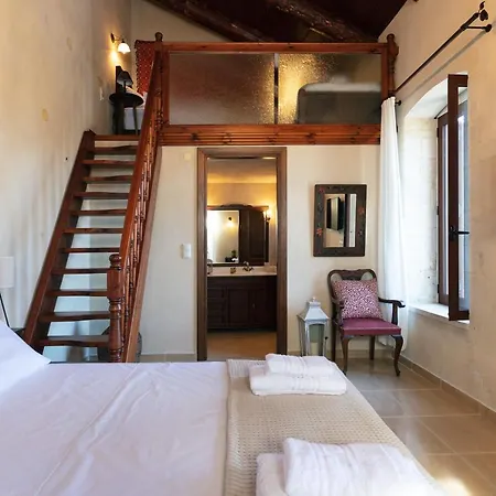Vigdini Traditional House Karoti (Crete)